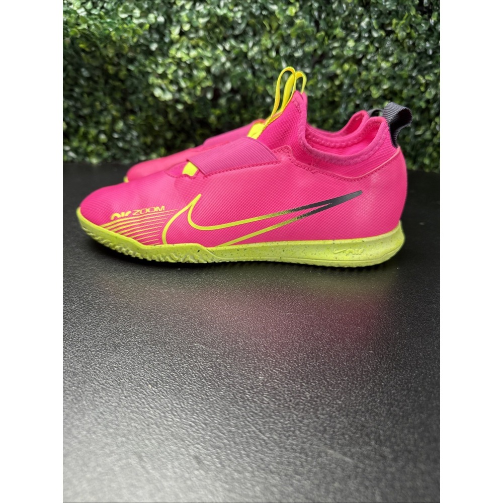 Nike Zoom Vapor 15 Academy IC Indoor Soccer Shoes Kids Size 5Y DJ5619-605